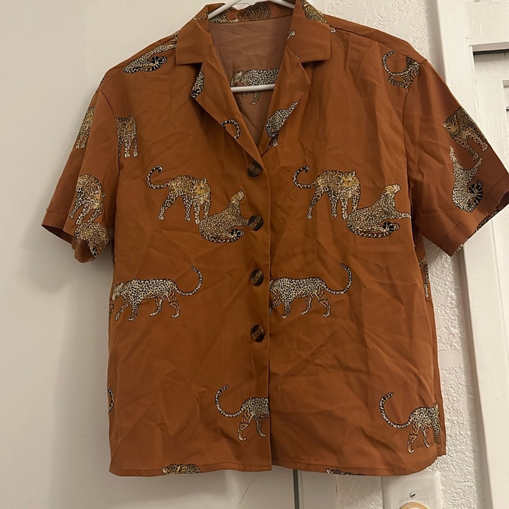 Leopard shirt